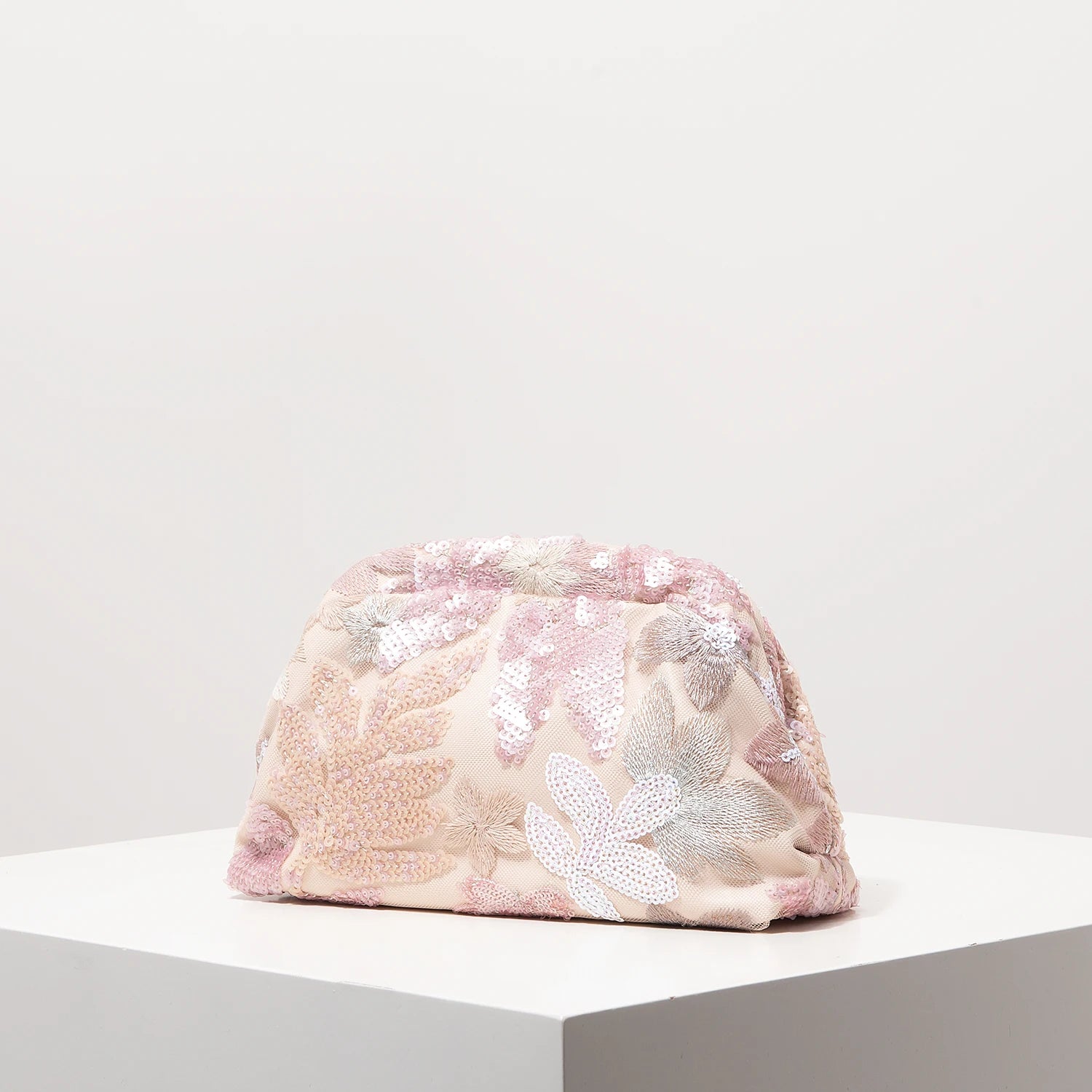 Pochette clutch florales perlées