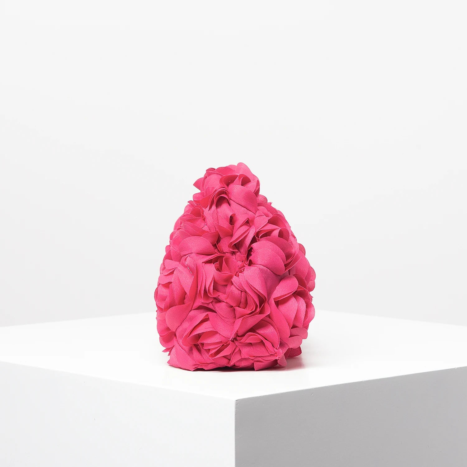 Pochette clutch a motif fleuries roses