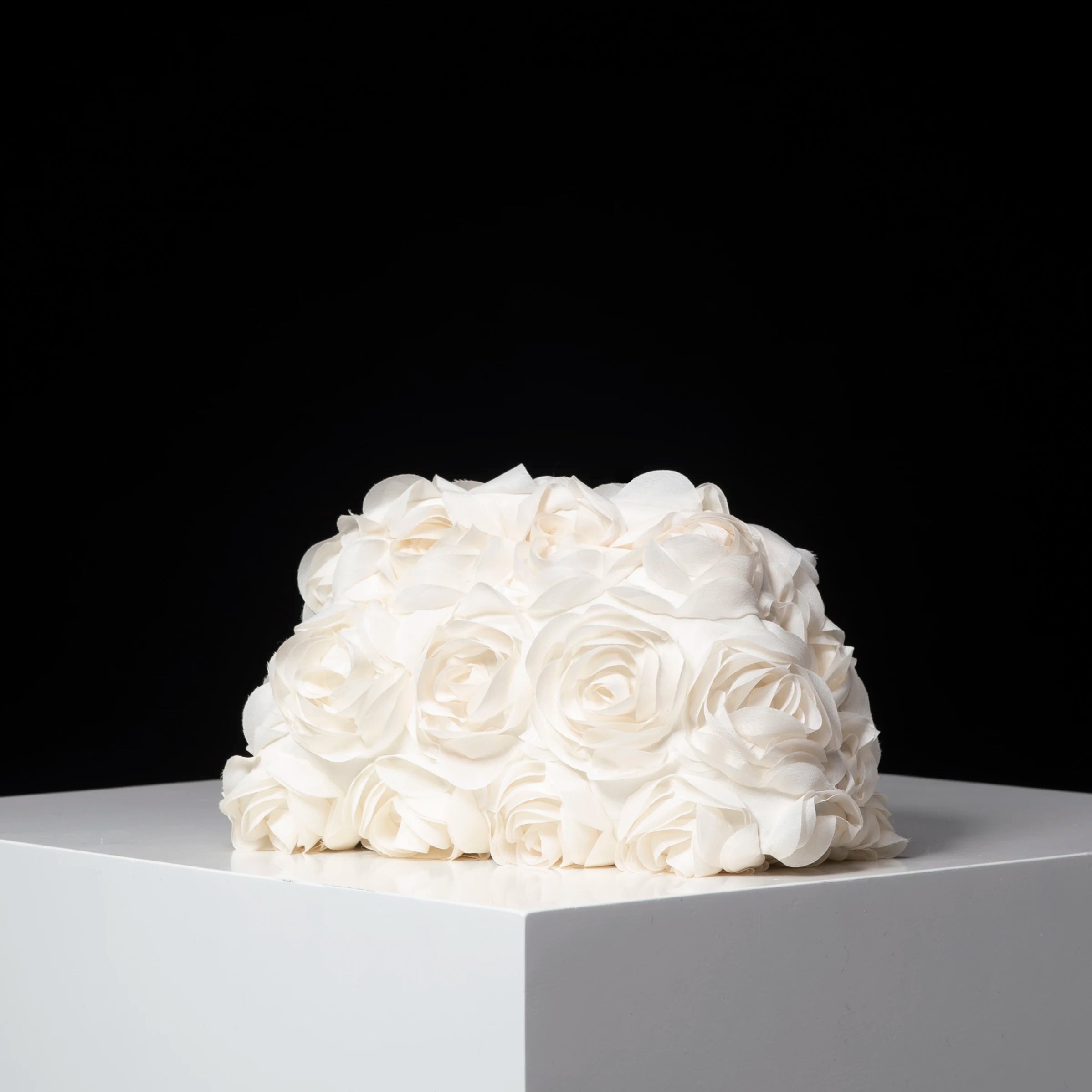 Pochette clutch a motif fleuries roses